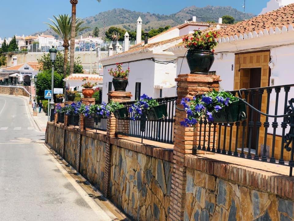 Apartamentos Cantarero Maro Nerja Zewnętrze zdjęcie